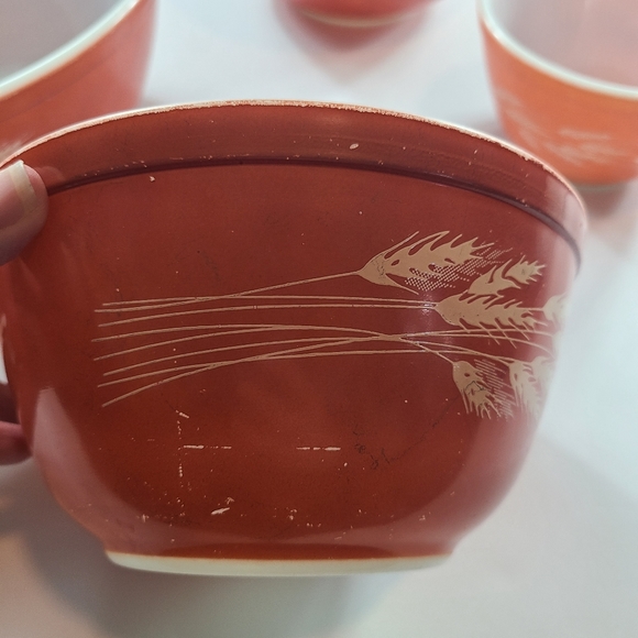 SET OF 4 VINTAGE WHEAT PATTERN PYREX NESTING BOWLS - Picture 6 of 14